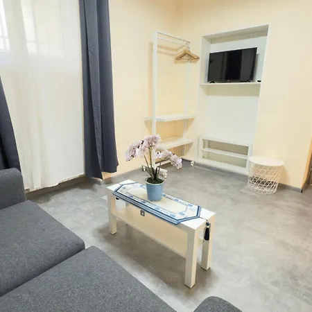 Hulin Panzió 4*