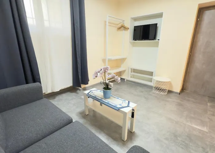 Hulin Frühstückspension 4*