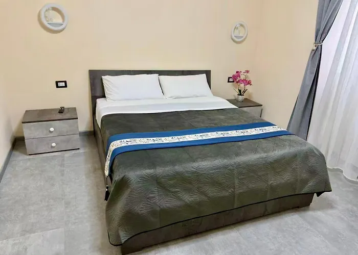 לינה וארוחת בוקר Hulin רומא